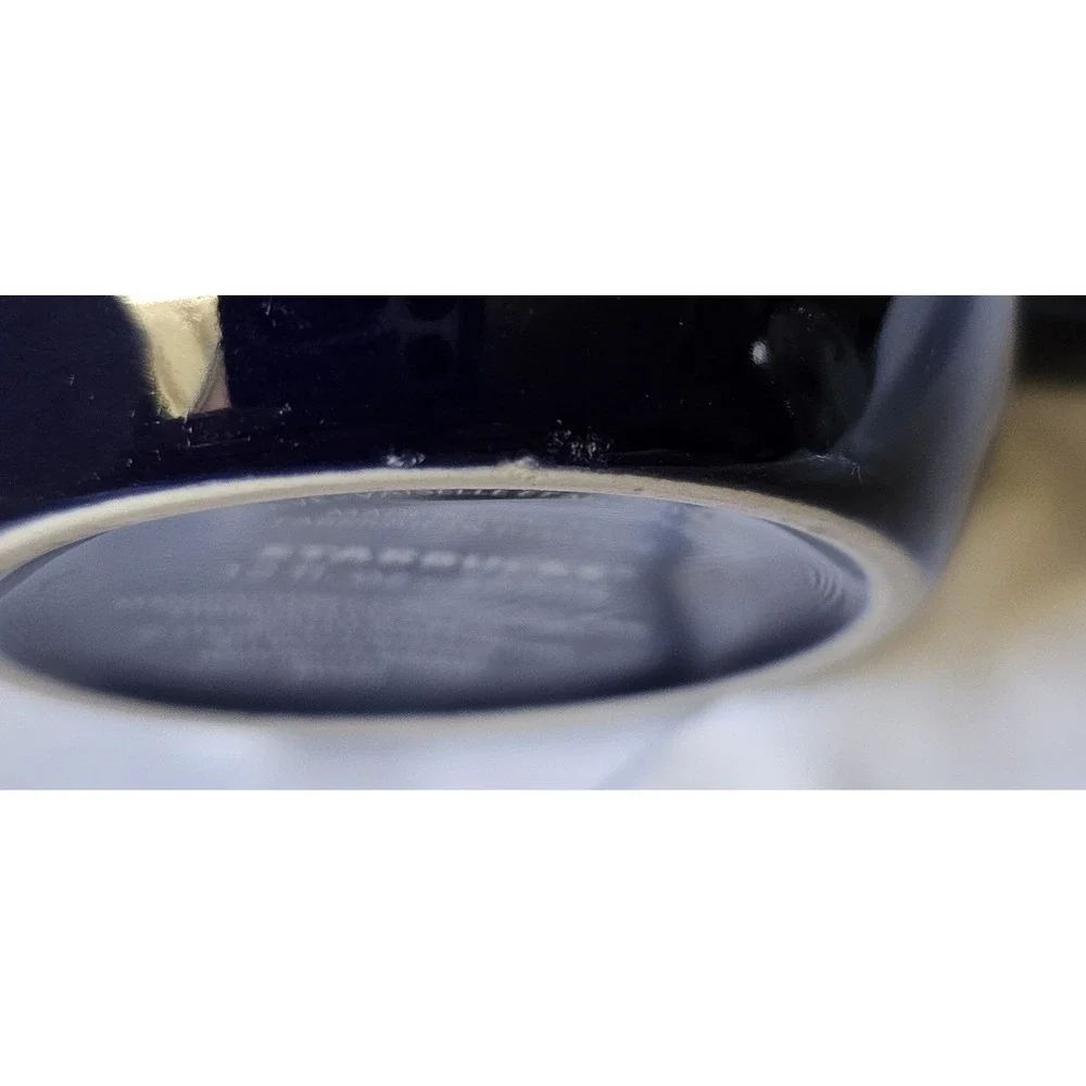 2 Starbucks: 2012 Stainless Barrel Hot/Cold & 2020 Xmas Navy Poinsettia Ceramic - Picture 15 of 15